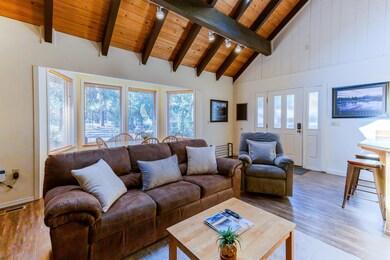 Deer-10-D-livingroom-3