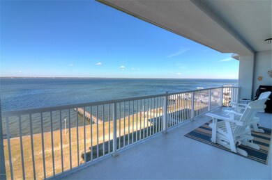 Back Deck & Views