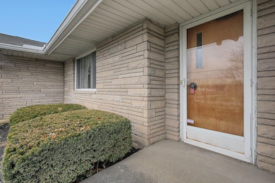 122 Obetz Rd, Columbus, OH 43207 - photo 5