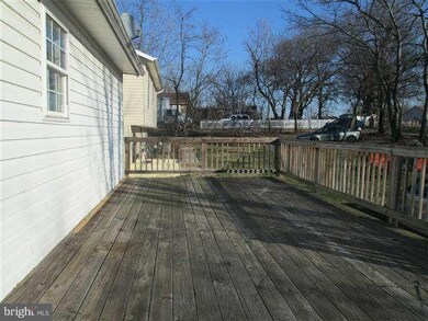 5625 Sheriff Rd, Capitol Heights, MD 20743 - photo 4