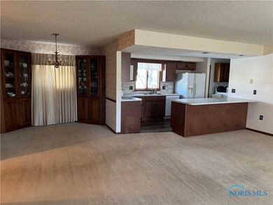 425 Rilla Rd, Findlay, OH 45840 - photo 5