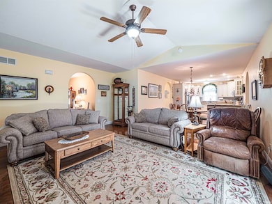 1622 Birchwood Dr, Princeton, IN 47670 - photo 6