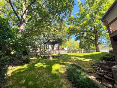 1706 Carolyn St, Bentonville, AR 72712 - photo 4