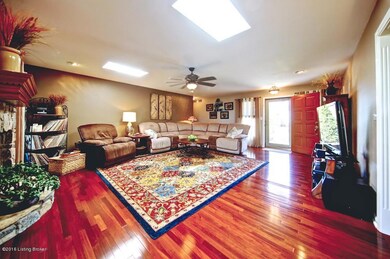 321 Newman Way, Mount Washington, KY 40047 - photo 2