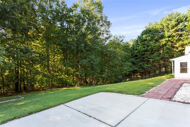 142 Jefferson Rd, West Union, SC 29696 - photo 5