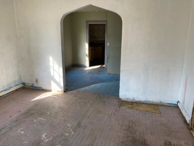 813 S Shipley St, Muncie, IN 47302 - photo 4