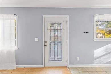 1502 Julian St, Greensboro, NC 27406 - photo 3