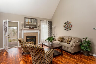 8611 Sanctuary Ln, Louisville, KY 40291 - photo 2