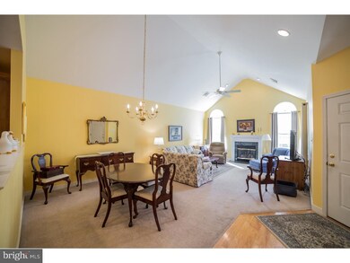 2047 Rose Dr, Pennsburg, PA 18073 - photo 5