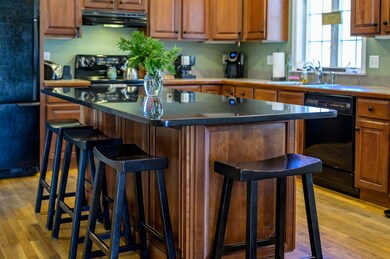 6 Leslie Cir, Pocasset, MA 02559 - photo 5