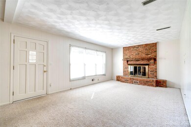 1402 Beverly Ave, Shelby, NC 28152 - photo 5