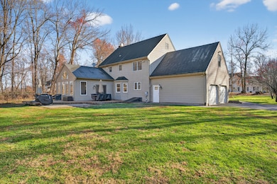 8 Trevor Ln, East Granby, CT 06026 - photo 4