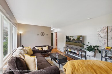 07-1421-Ravenswood-Dr-Lansing-MI-48917-W