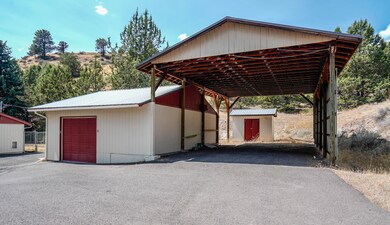 5 Shop and covered RV