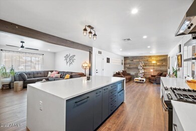 03-Kitchen
