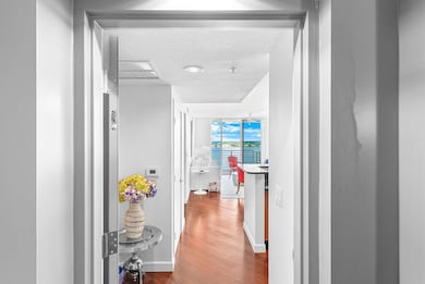 The Slade unit 1012, West Palm Beach, FL 33401 - photo 2