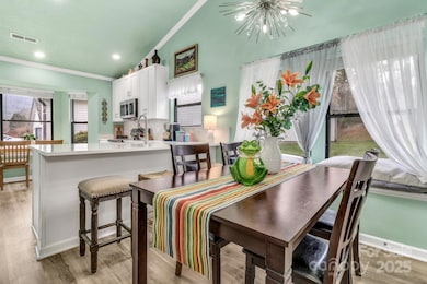 121 Cimarron Dr unit 121, Asheville, NC 28803 - photo 4