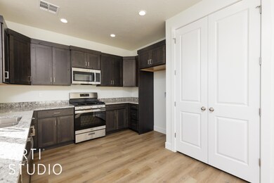 1505 W 460 N, Hurricane-Porter Team (9 o