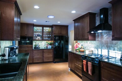 12-Kitchen 2621 N Swan Rd (4)