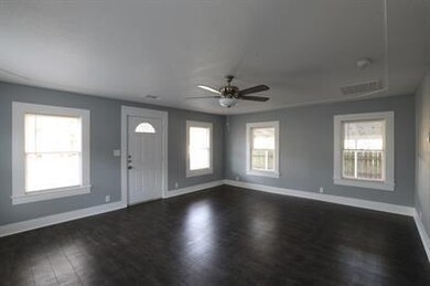 207 W Heard St, Cleburne, TX 76033 - photo 3