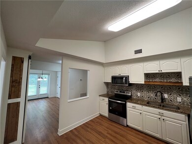 180 Dees Dr, Brunswick, GA 31520 - photo 4