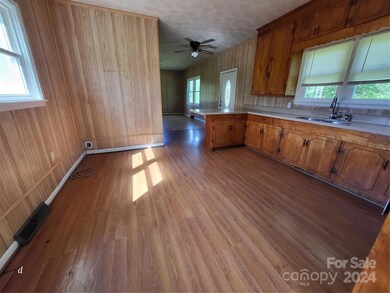 515 Christopher Rd, Shelby, NC 28152 - photo 6