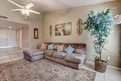 2331 E Isabella Ave-10