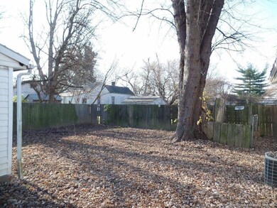 1006 Robin Dr, Jeffersonville, IN 47130 - photo 5