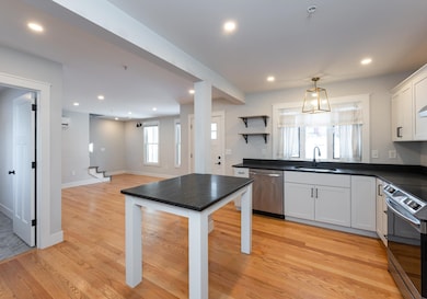 56 Maple St unit C, Hopkinton, NH 03229 - photo 6