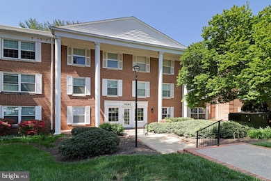 7680 Tremayne Place unit 312, McLean, VA 22102 - photo 2