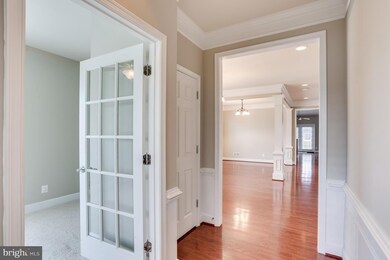 8438 Peace Lily Ct, Lorton, VA 22079 - photo 6