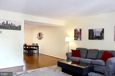 9614 Donnan Castle Ct, Laurel, MD 20723 - photo 3