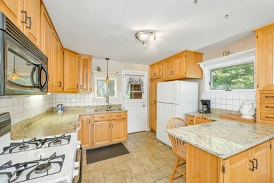 52 S Shore Dr, Center Barnstead, NH 03225 - photo 4