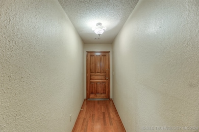 1300 S 29th St, Broken Arrow, OK 74014 - photo 3