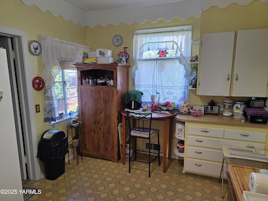 410 S 9th Ave, Yakima, WA 98902 - photo 6