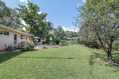 1301 Winona Ave, Aurora, IL 60506 - photo 3