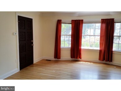 420 Sutherland Rd unit 1ST FL, Ewing, NJ 08618 - photo 2