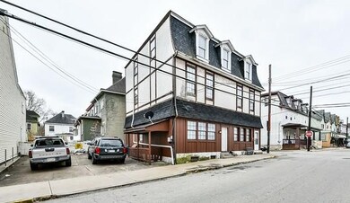 Side View of 1501 Middle