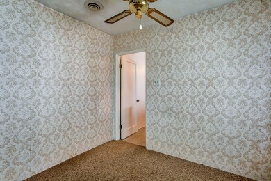 656 West St, Redding, CA 96001 - photo 7