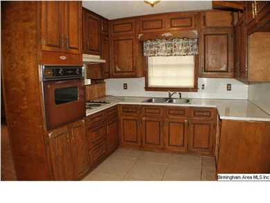 Kitchen with lots of cabinets