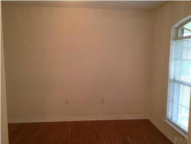 FORMAL LIVING