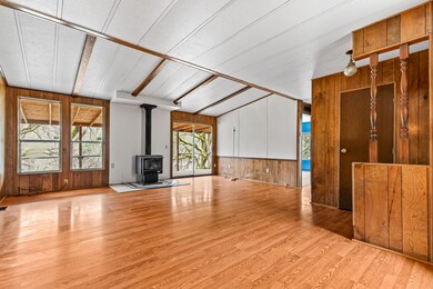 5885 Crowfoot Rd, Trail, OR 97541 - photo 7