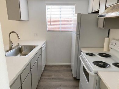 1905 8th St, Redding, CA 96001 - photo 2