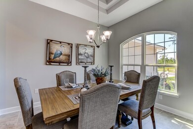 279 Spring Creek Way St-large-007-19-Din