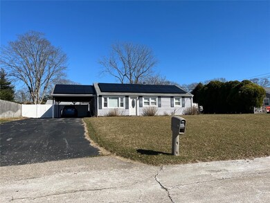 12 Sweeney Ln, Bristol, RI 02809 - photo 2