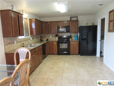 903 Macy Dr, Troy, TX 76579 - photo 5