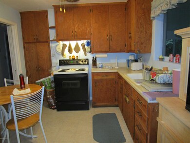 6538 Solandra Dr S, Jacksonville, FL 32210 - photo 6