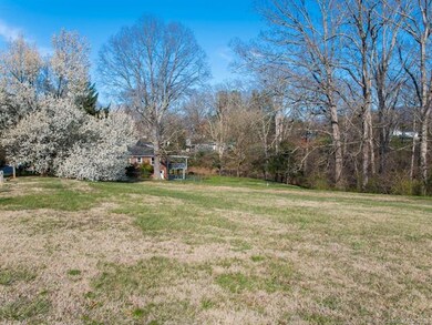 8, 12, 16 Cypress Dr, Asheville, NC 28803 - photo 3