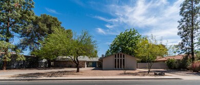 1525 East Hackamore St-2