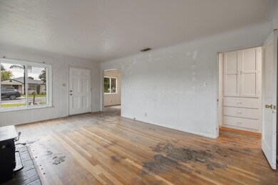 3021 E Simpson Ave, Fresno, CA 93703 - photo 5